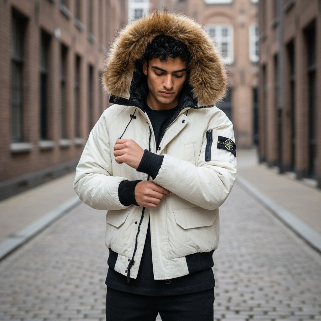 GIUBBINO INVERNALE CON CAPPUCCIO STONE ISLAND